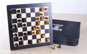 MagiDeal Travel Magnetic Chess Set di raccoglitori da tavolo da scaffale 