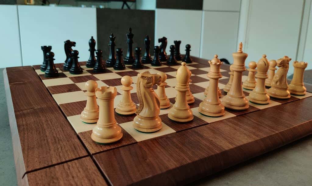 professional chess set Hercules Chess 21 Hardwood Chess Board commonly used by Pros